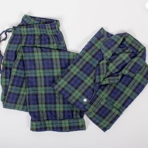 8 Oak Lane Black Watch Plaid Pajama Set, NWT size XS/S Blue and Green